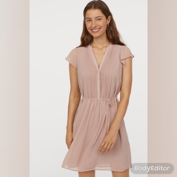 H&M Dresses & Skirts - H&M dress size 4 rose/mauve
